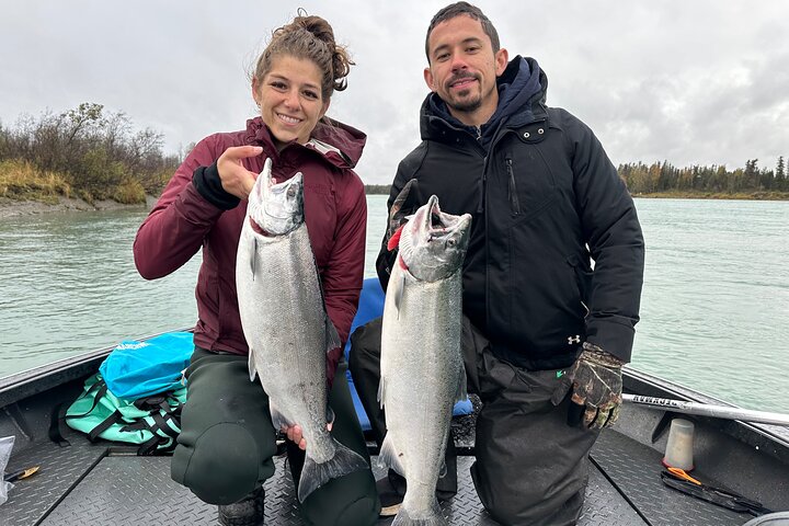 Mezza giornata di pesca al salmone in Alaska nella penisola di Kenai