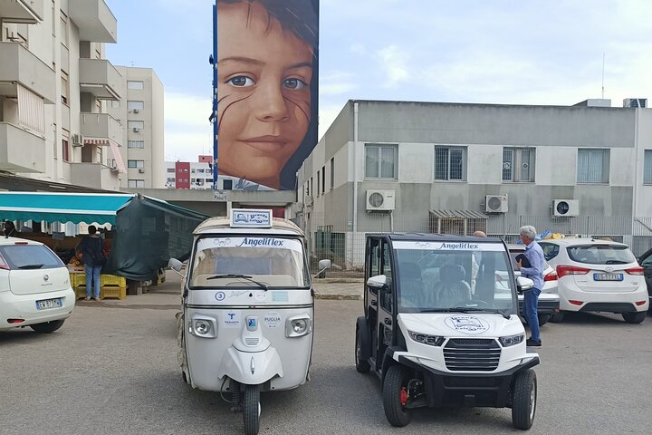 Privérondleiding door Taranto aan boord van een Ape Calessino