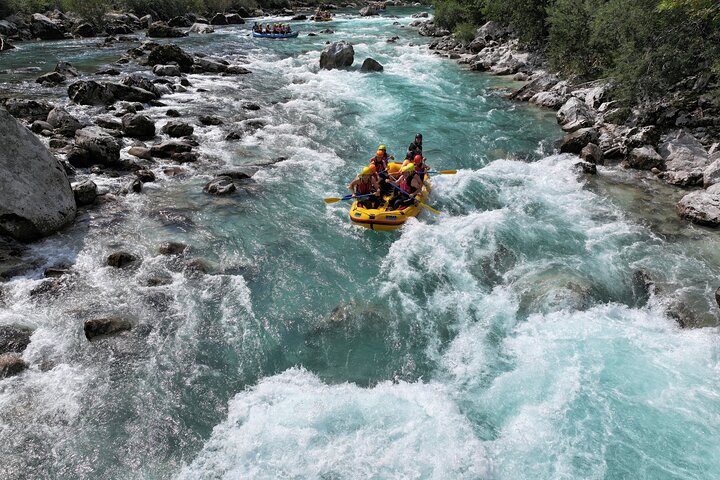 Soča River White Water Forsränning i Bovec med gratis foton