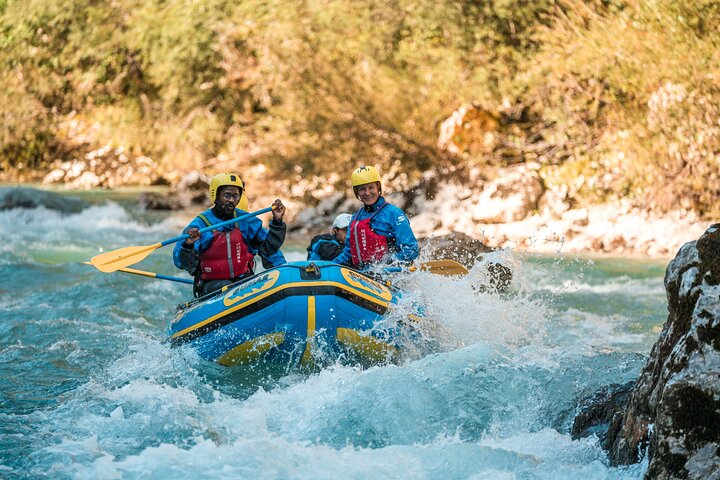 Soča River White Water Forsränning i Bovec med gratis foton