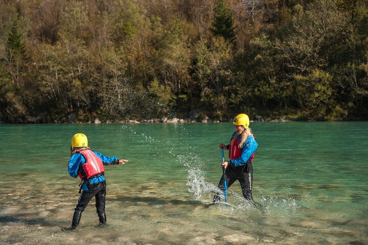 Soča River White Water Forsränning i Bovec med gratis foton