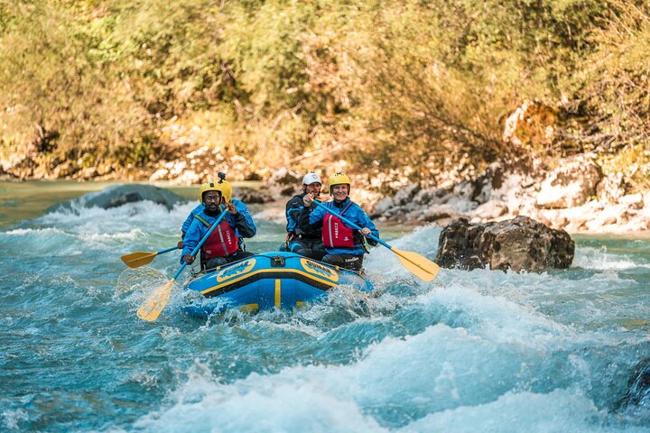 Soča River White Water Forsränning i Bovec med gratis foton
