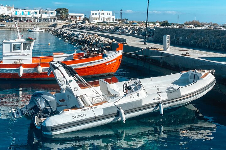 Tour privado en barco Paros, Antíparos y Laguna Azul - Medio día