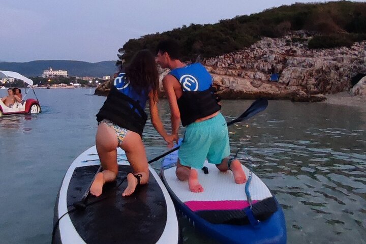 Stand Up Paddle-boarding intorno alle isole Ksamil (3 volte al giorno)