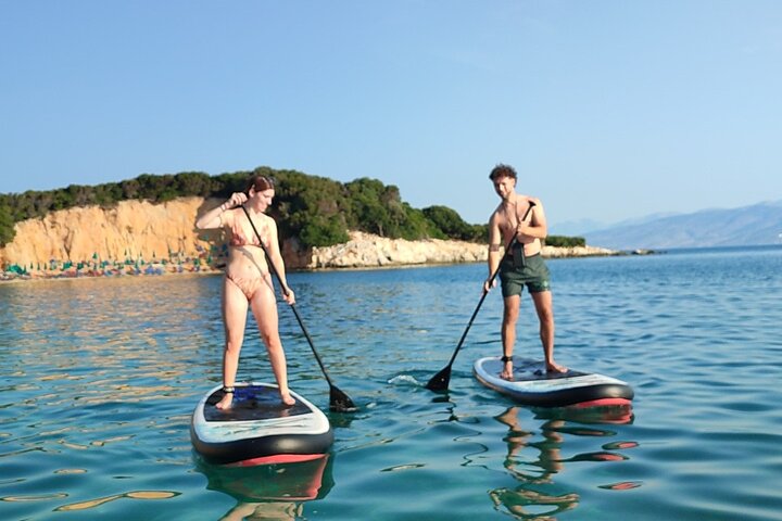 Stand Up Paddle-boarding intorno alle isole Ksamil (3 volte al giorno)