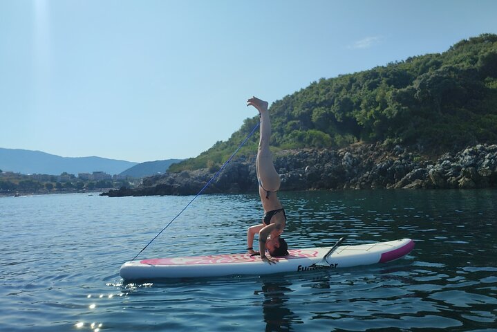 Stand Up Paddle-boarding intorno alle isole Ksamil (3 volte al giorno)