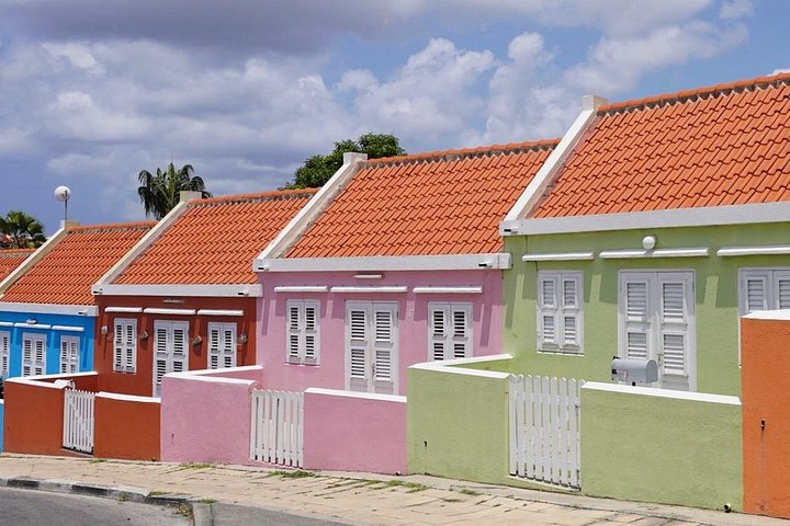 Colori & sapori: Città, Cultura e Autentica Degustazione di Curaçao Blu