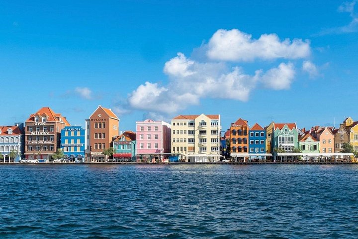 Colori & sapori: Città, Cultura e Autentica Degustazione di Curaçao Blu