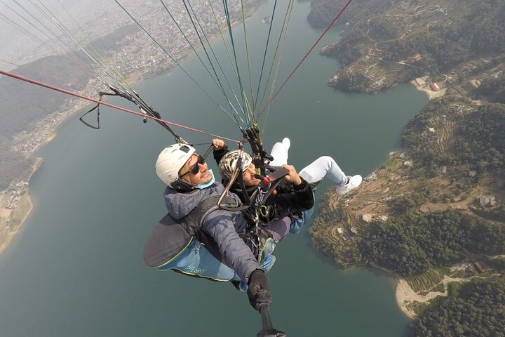 Paragliding Tandem Flight från Pokhara med foton och video