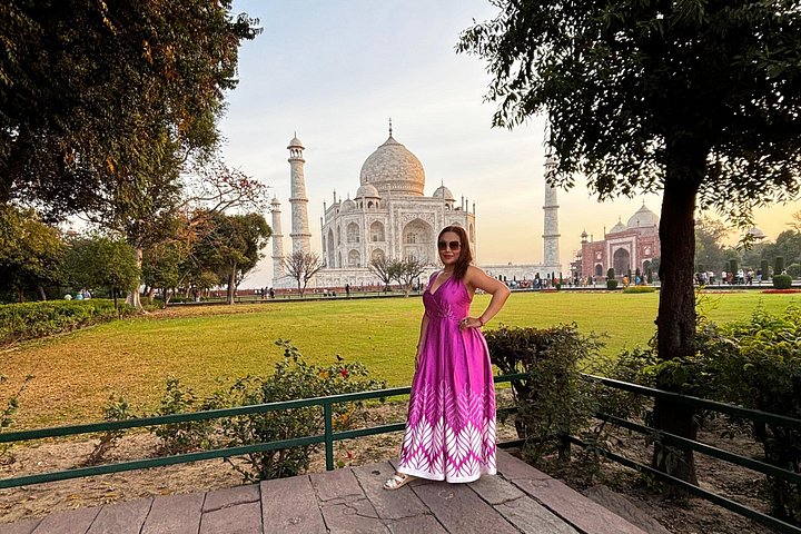 Von Jaipur : Taj Mahal & Agra Tour mit Transfer nach Delhi mit dem Auto