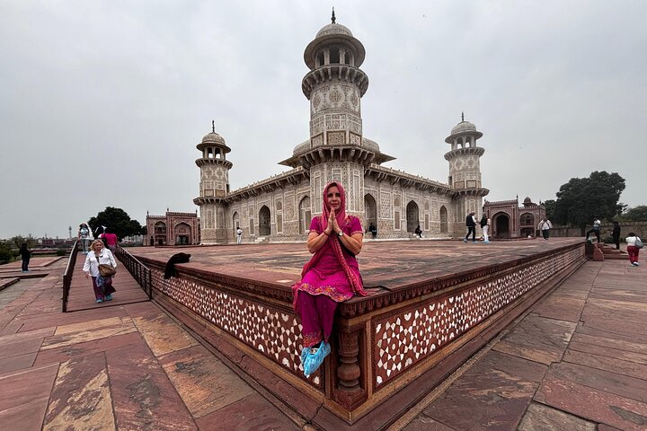 Von Jaipur : Taj Mahal & Agra Tour mit Transfer nach Delhi mit dem Auto