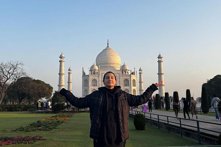 Von Jaipur : Taj Mahal & Agra Tour mit Transfer nach Delhi mit dem Auto