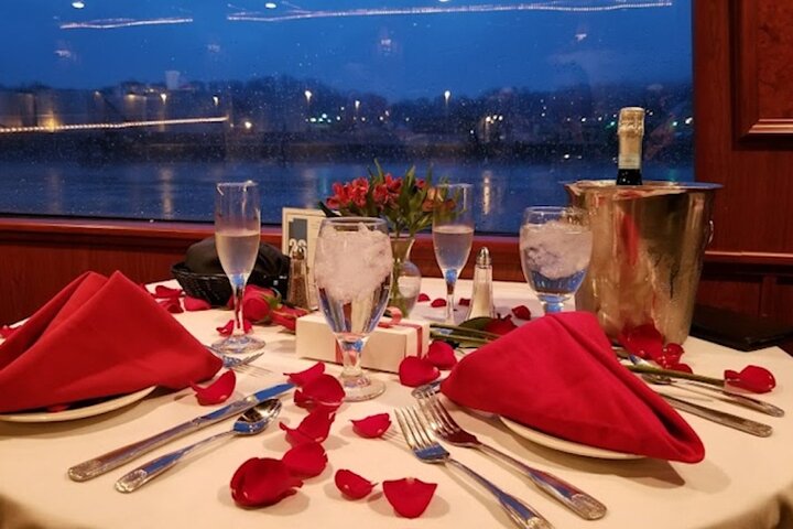 Cruzeiro pelo rio Knoxville a bordo do Volunteer Princess