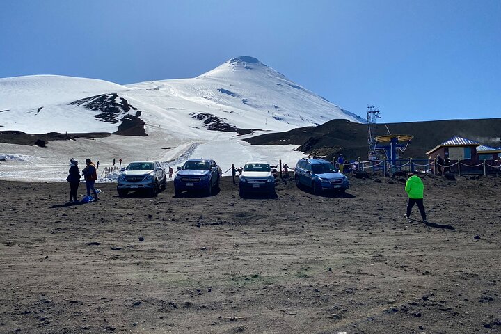 Escursione privata a terra del vulcano Osorno e delle cascate di Petrohué