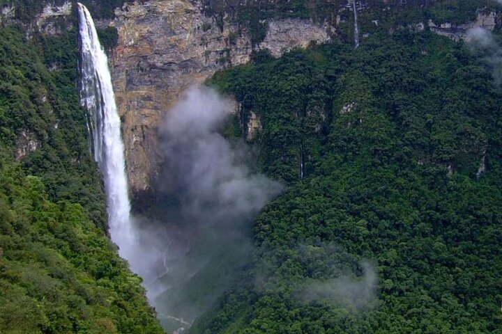 Visite du site archéologique de Kuelap et téléphérique depuis Chachapoyas
