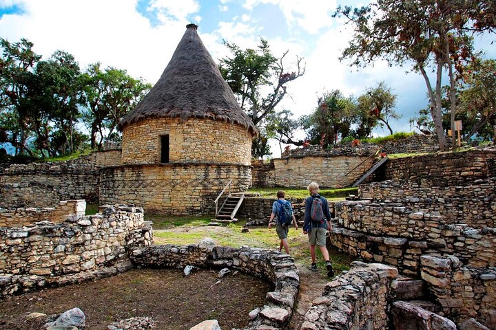 Visite du site archéologique de Kuelap et téléphérique depuis Chachapoyas