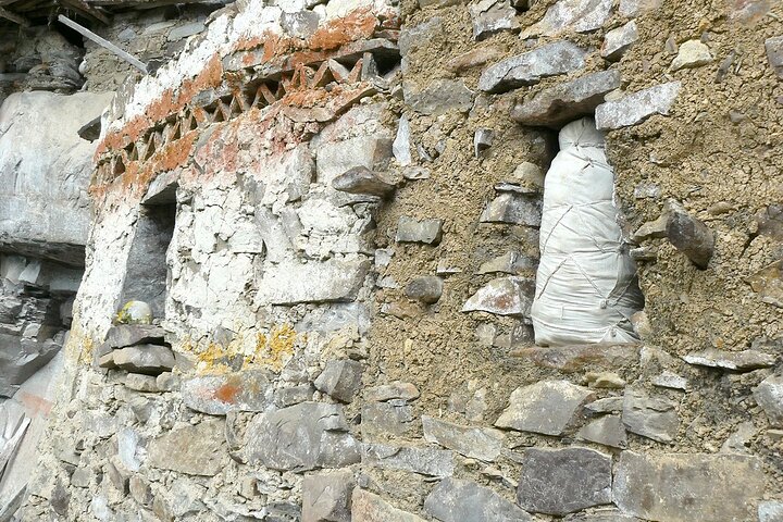 Chachapoyas: Recorrido por los mausoleos de Revash y el Museo de Leymebamba