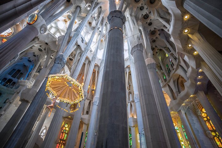 Barcelona: Sagrada Familia Fast Track Tour med Tower Option