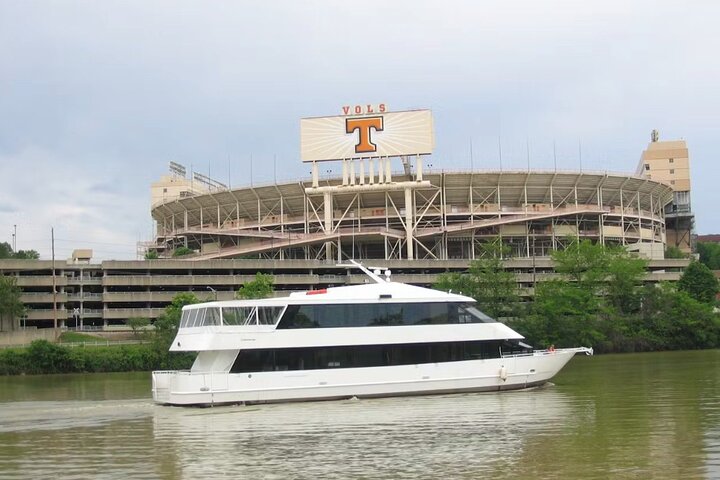 Cruzeiro pelo rio Knoxville a bordo do Volunteer Princess