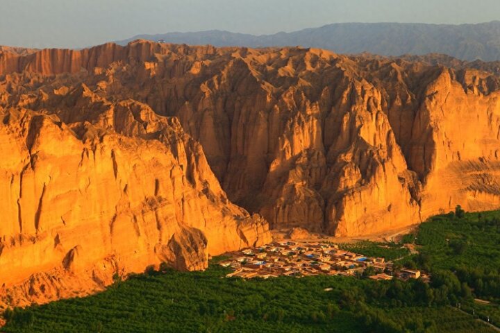 Tour privato di un giorno nella foresta di pietra fluviale gialla di Lanzhou
