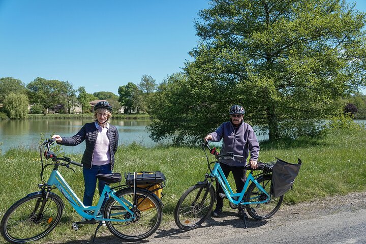 Saint-Émilion Wine Tour por bicicleta elétrica premium, almoço incluído
