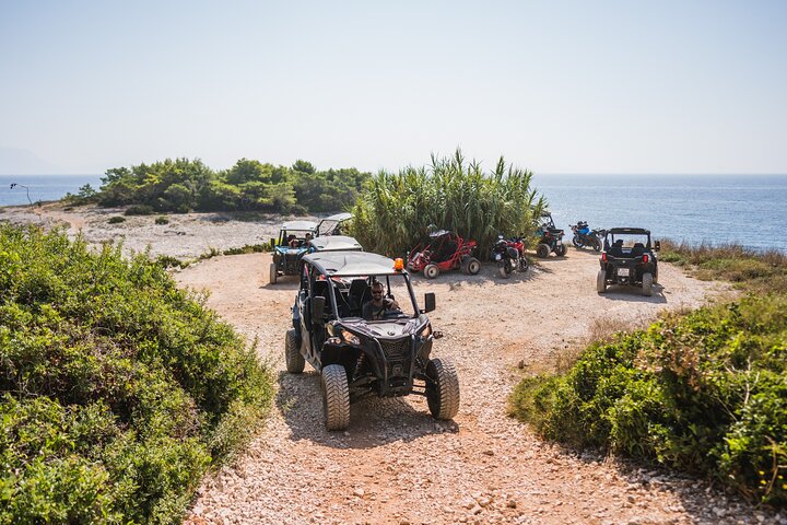 Tour Safari en Buggy Korcula : Playas, Caminos secundarios & Catas de vinos