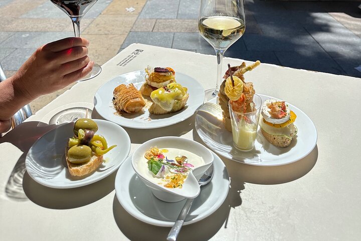Il pluripremiato tour gastronomico e abbinamento di vini di Bilbao da parte del locale basco
