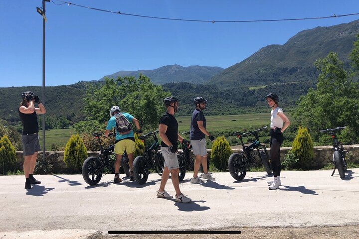 Lefkada: Mountain Gems Elektrisk fett cykeltur och provsmakning