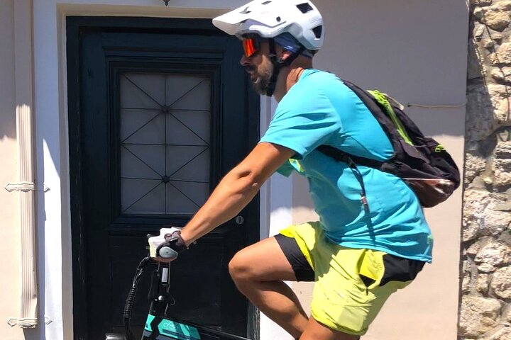 Lefkada: Mountain Gems Elektrisk fett cykeltur och provsmakning