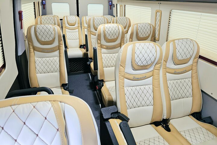 Privater Flughafentransfer vom Flughafen Incheon nach Seoul (bis zu 12)