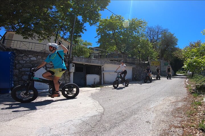 Lefkada: Mountain Gems Elektrisk fett cykeltur och provsmakning
