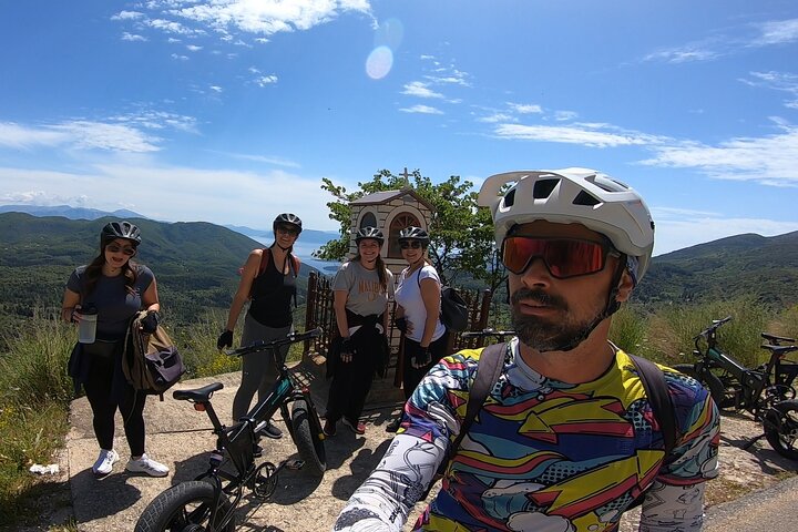 Lefkada: Mountain Gems Elektrisk fett cykeltur och provsmakning