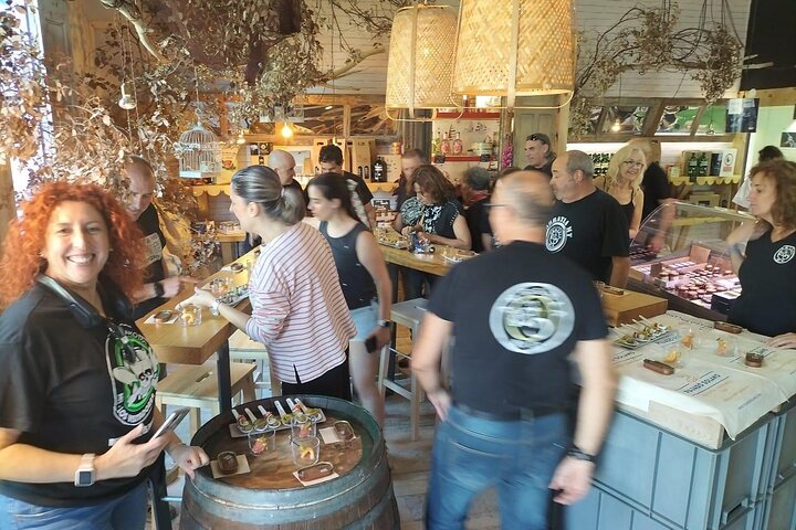 Visita y Experiencia Gastronómica Fábrica de Anchoas de Santoña