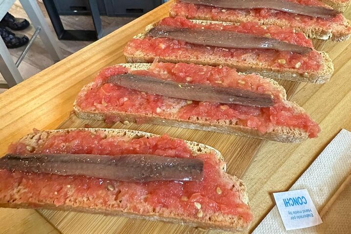 Visita y Experiencia Gastronómica Fábrica de Anchoas de Santoña