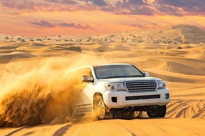 Dubaï Desert Safari Dune Bashing , VTT Quad, promenade à dos de chameau et barbecue