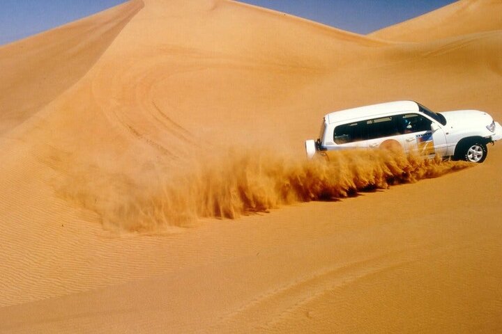 Privé ochtendwoestijnsafari met kameelrijden in Dubai