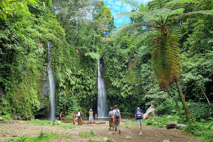 Lombok Tour privado Cascada y pueblo tradicional, incluida la playa