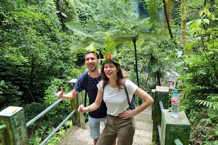 Lombok Tour privado Cascada y pueblo tradicional, incluida la playa