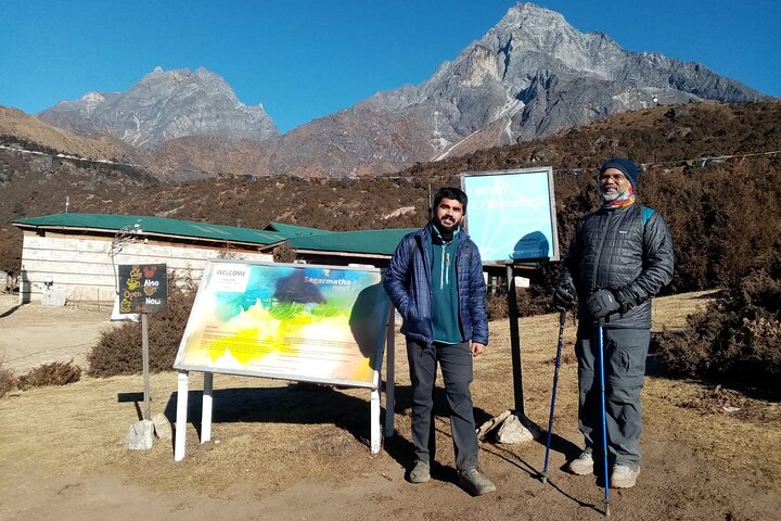 Da Lukla Trekking di 15 giorni al campo base dell'Everest Gokyo Ri Kalapaththar