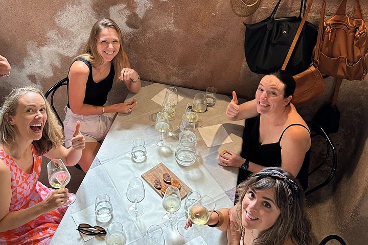 Privat omvisning i Etna og vingårdsbesøk med mat- og vinsmaking fra Taormina
