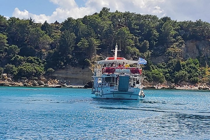 Rhodes Bay to Bay Swim Cruise - Buffet Grego com vinho incluído
