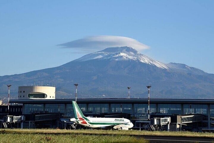 Catania flygplatstransfer ↔ Syracuse, Taormina eller Giardini Naxos