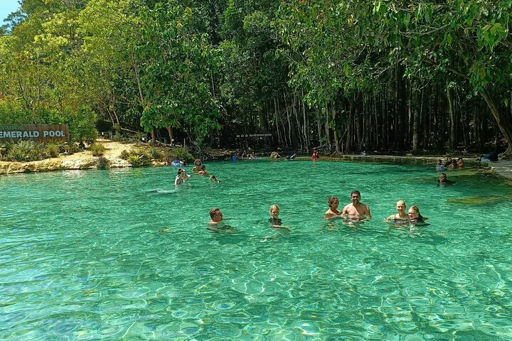 Krabi: Tiger Cave, Emerald Pool og Hot Springs lille gruppe tur