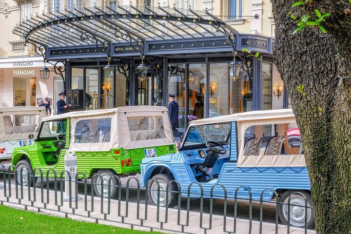 Privater Ausflug von Villefranche in Citroën Méhari nach Eze und Monaco