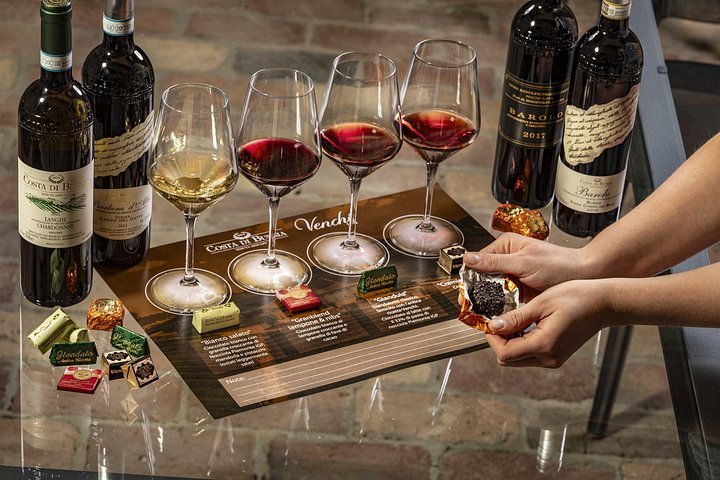Vin- och chokladtur och provsmakning i Alba-området
