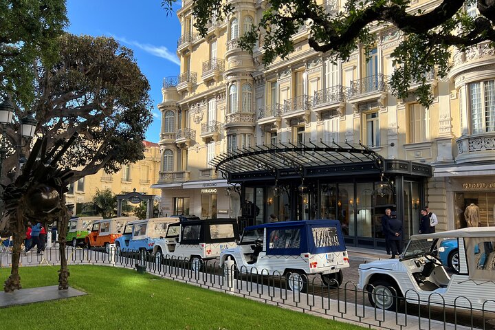 Privater Ausflug von Villefranche in Citroën Méhari nach Eze und Monaco