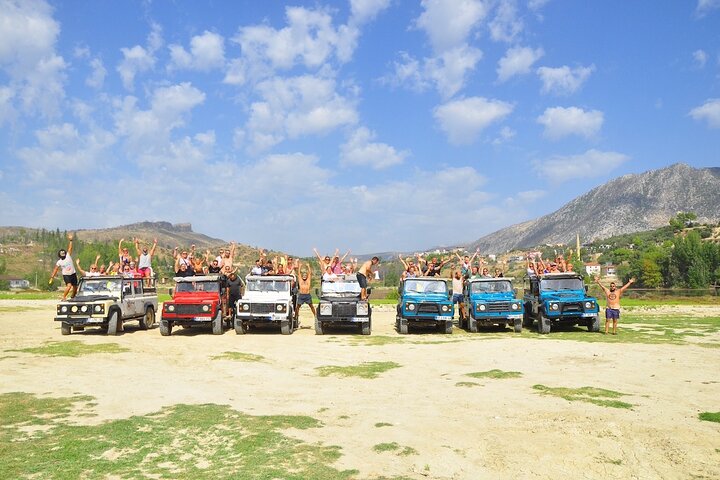 Green Canyon: zij-jeepsafari met lunch, waterval en boottocht