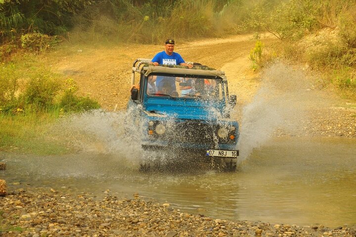 Green Canyon: zij-jeepsafari met lunch, waterval en boottocht