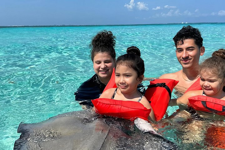 Fun Family 3 detiene la aventura StingrayCity