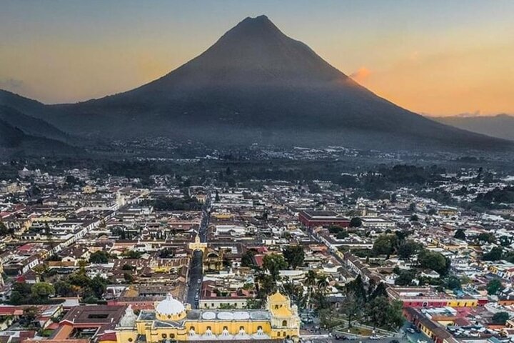 Privat transfer Fra lufthavn/Guate City til ANTIGUA eller omvendt